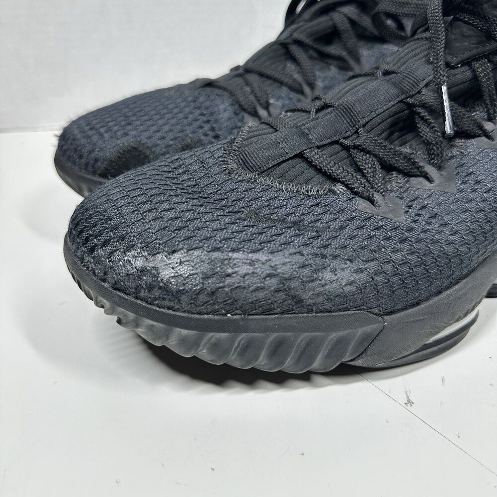 2019 Nike LeBron 16 Low “Triple Black” Size 13 CI2668-002 - Picture 4 of 10